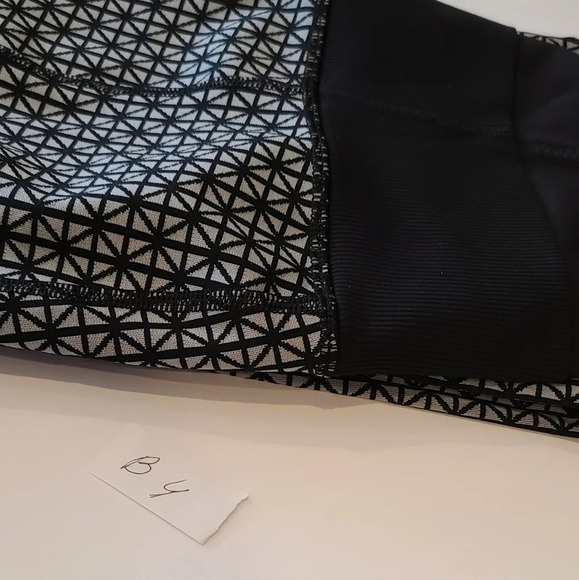 Lululemon straight up  women's pants   size 6 - Picture 13 of 14